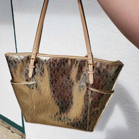 Michael Kors mirror gold tote - Picture 2 of 7